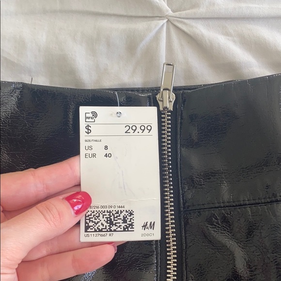 Faux Vinyl Leather Mini Skirt - Picture 5 of 5